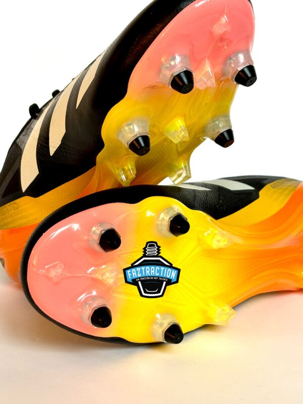 Tapón de plástico para botines Adidas - Image 13