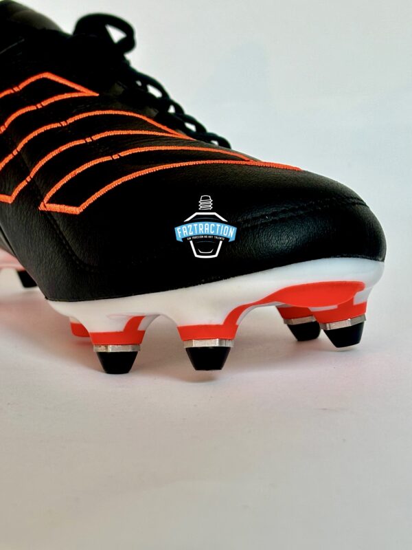Tapón de plástico para botines Adidas - Image 2