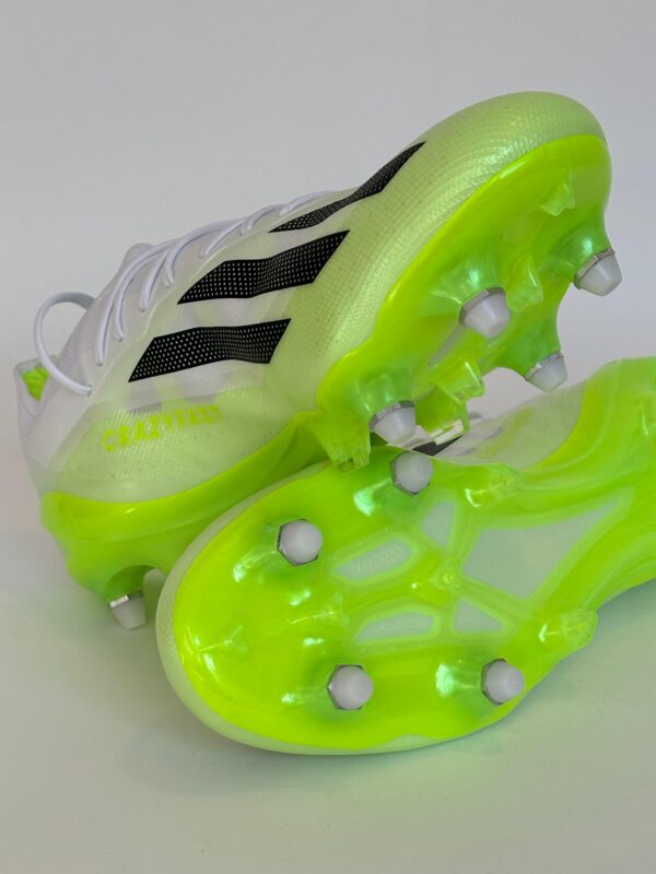 Tapón de plástico para botines Adidas - Image 14